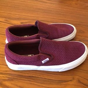 Maroon women vans